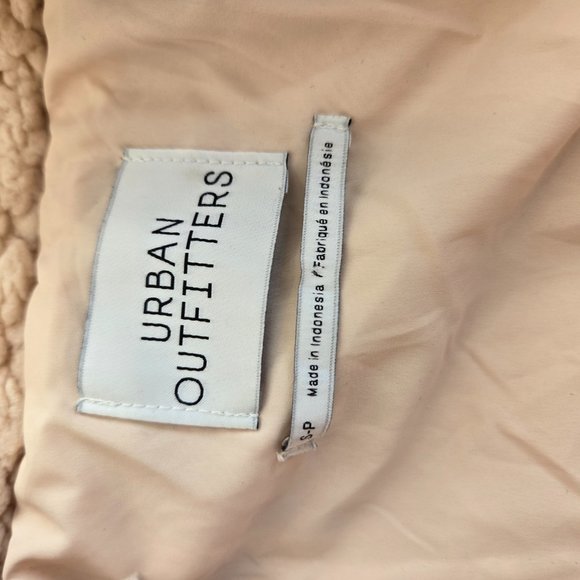 Urban Outfitters Sweater Jacket size Small - Picture 2 of 2